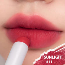 Load image into Gallery viewer, Women Matte Lipstick Lip Makeup Beauty Cosmetics Waterproof Velvet Matte Lip Gloss Easy to Wear
